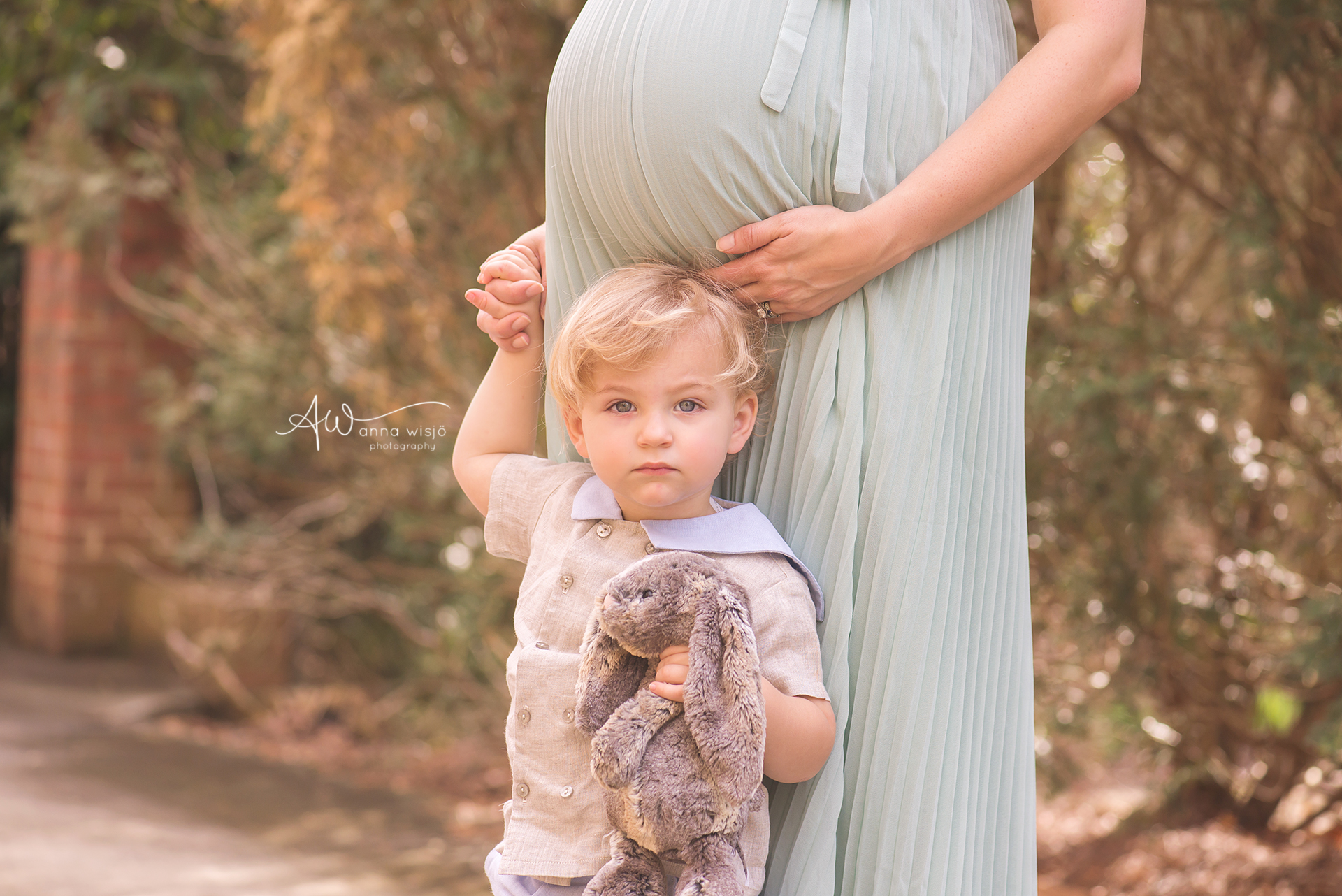 big brother | Anna Wisjo Photography | Charlotte Maternity Photographer