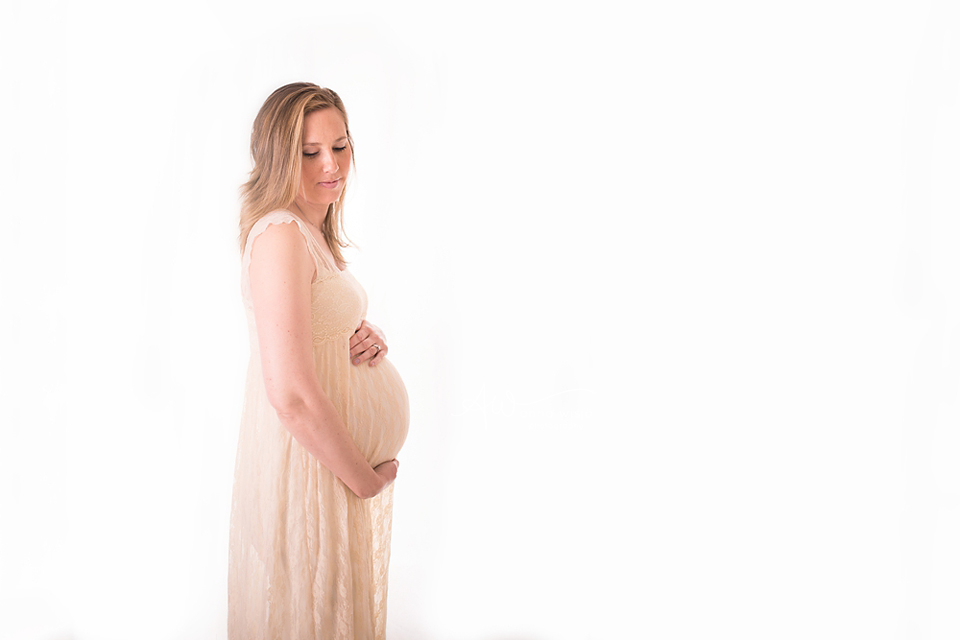 Studio Maternity | Lake Norman Maternity Photographer