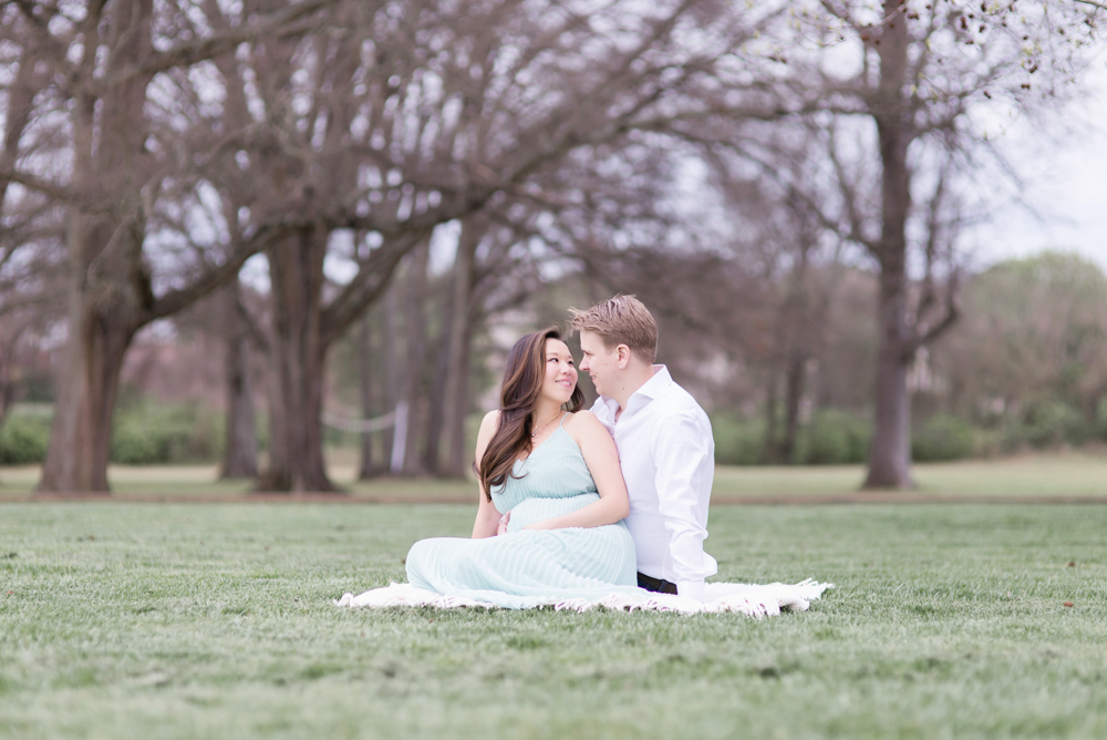 Mint Museum Maternity session by Anna Wisjo Photography