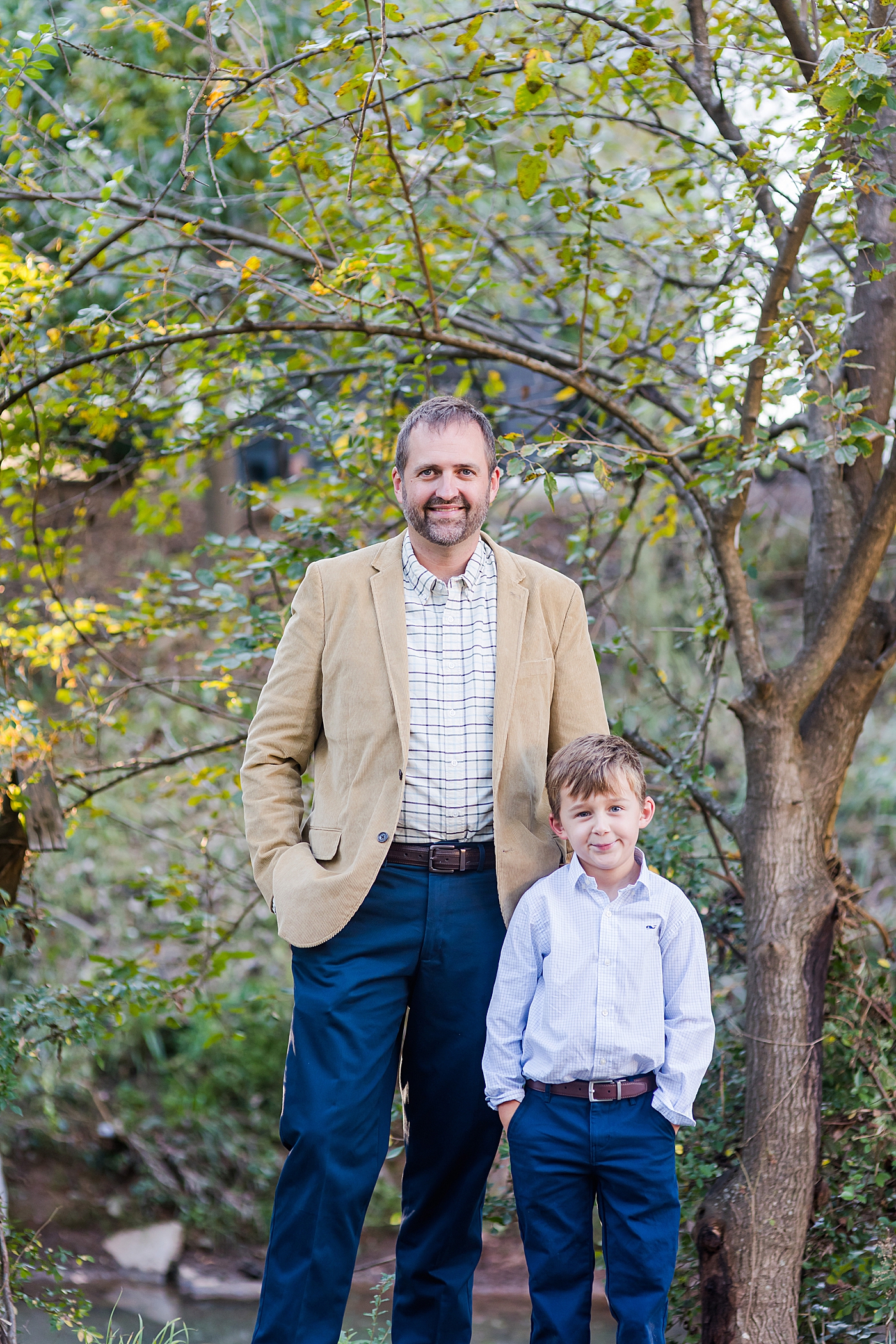 Dad and son in the park | Photo by Charlotte Family Photographer Anna Wisjo
