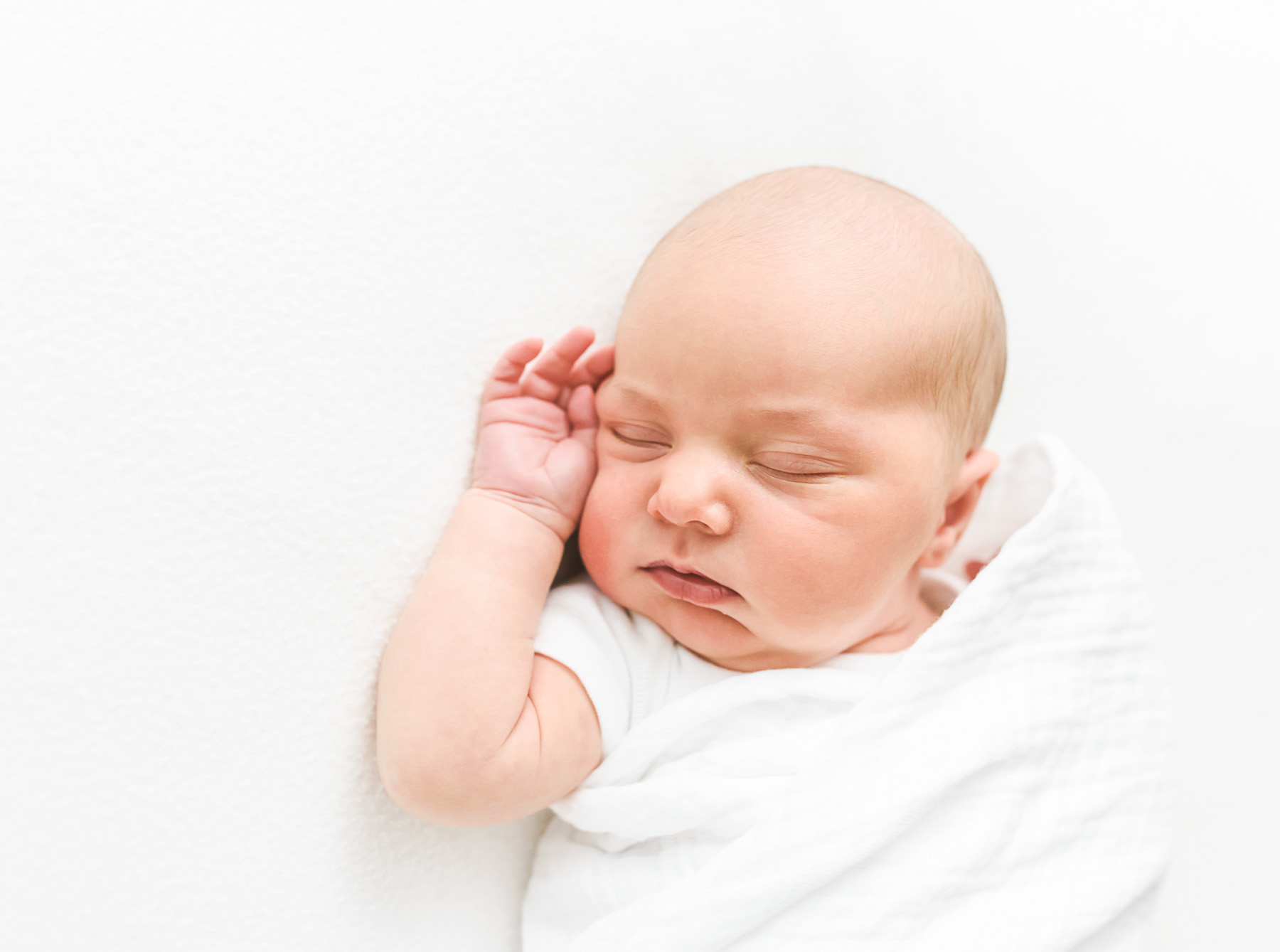 Pure, Simple, Baby-let Newborn Sessions by Anna Wisjo Photography